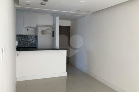 Lindo Apartamento com Varanda integrada