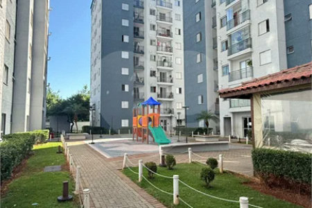 Apartamento com 48m², 2 dormitórios, 1 vaga de garagem, à venda em Itaquera.