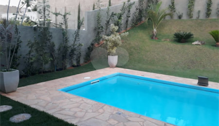 Casa à venda com 3 quartos, sendo 2 suítes,  no condomínio Reserva dos Vinhedos, Louveira - SP