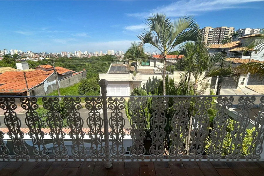 Venda Casa com 4 Dormitórios no Parque Santa Cecília