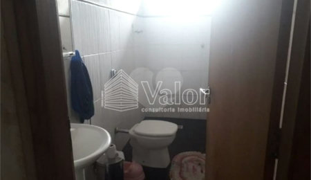 Casa à venda com 3 quartos em Conjunto Habitacional Dom Constantino Amstalden, São Carlos, SP