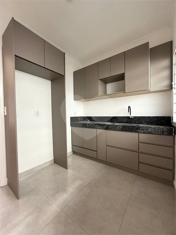 Vendo Apartamento Novo – 80m² de Conforto e Praticidade!