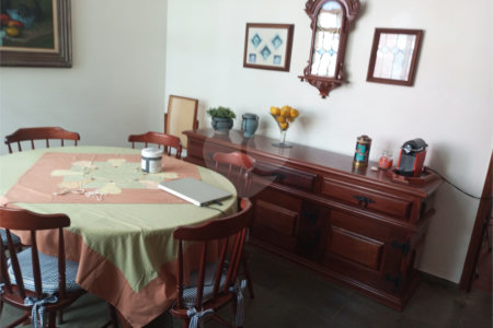 Casa à venda no Centro - São Carlos/SP