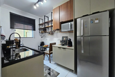 APTO TERREO COM QUINTYAL AMPLO, 2 QUARTOS 1 SUITE ,R$ 440 MIL