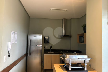 Apartamento de 2 quartos em Chácara Cruzeiro do Sul ( Cangaíba ).