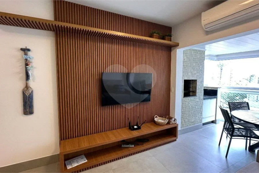Apartamento à venda com 3 quartos, sendo 1 suíte,  em Riviera de São Lourenço, Bertioga, SP