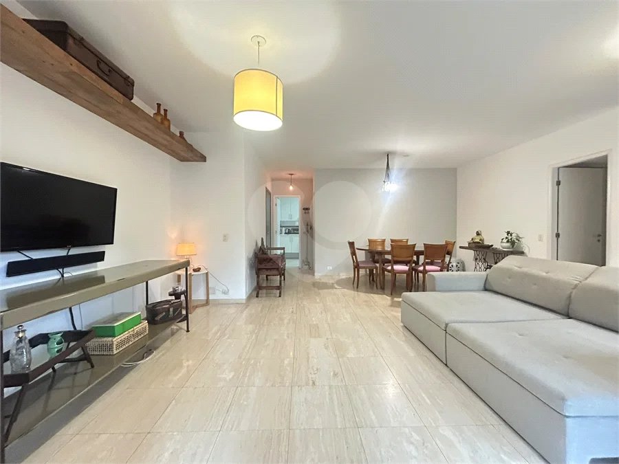 Apartamento Mobiliado no Alto da Boa Vista, com churrasqueira na varanda , 3 suítes e próximo ao Metro