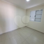 Seu Novo Lar Te Espera: Casa Aconchegante, Pronta para Morar e com 2 dormitórios e Amplo Quintal!