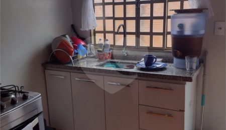 Casa à venda com 2 quartos em Parque das Hortências, Araraquara, SP