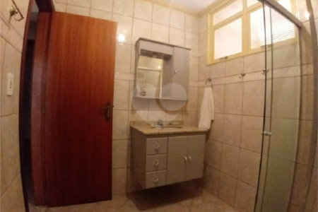 Sobrado à venda com 4 quartos, em Residencial Itamarati