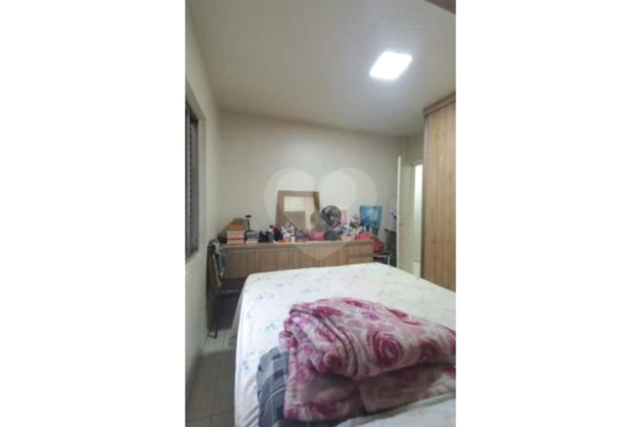 2 quartos e vaga de garagem