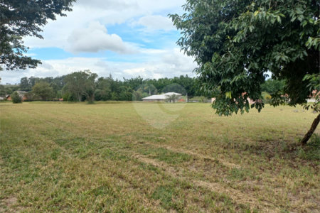 Lote Residencial no Condomínio Vila Pinhal do Broa.