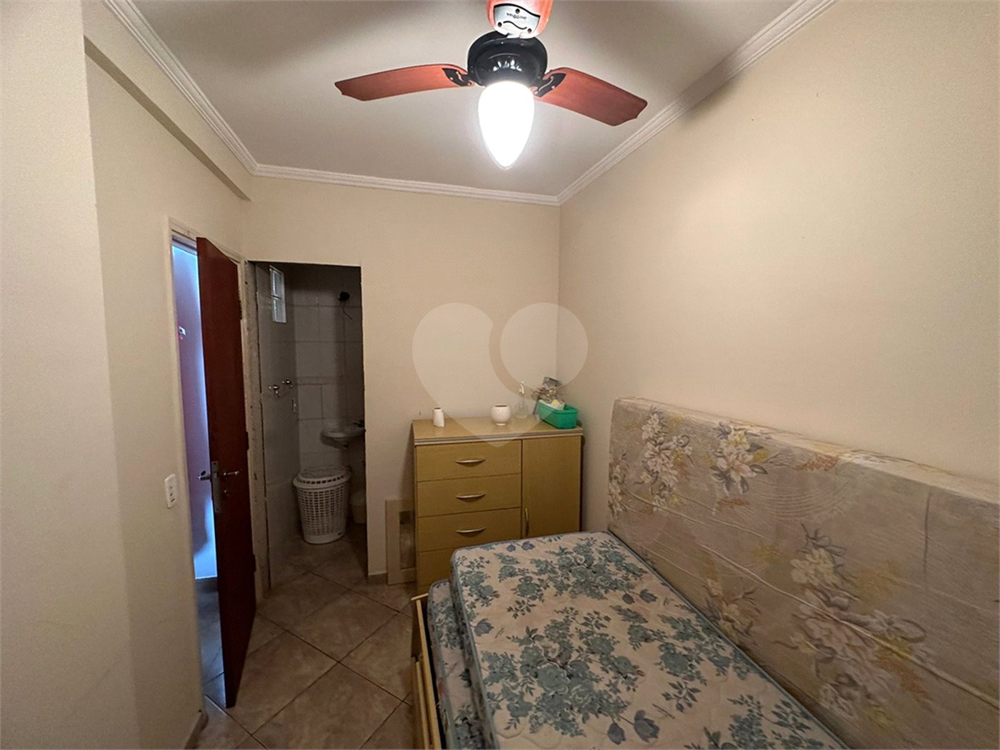 Apartamento para venda na Praia da Enseada em Guarujá/SP.