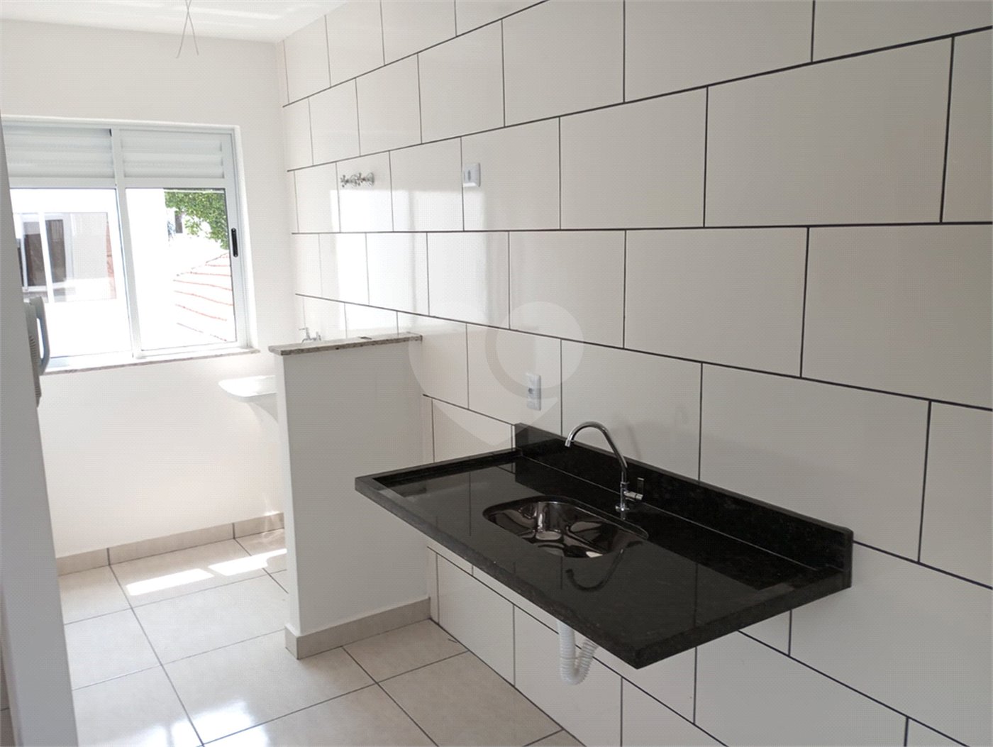 Apartamento de 48m2 localizado na Travessa da Av. Jaçanã 2 dorms