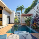 Indaiatuba - HOME DESIGN - Casa Térrea - Condomínio Paradiso - 420 m² de terreno - 307,19 m² de área construída - 3 suítes completas, sendo 1 master com closet planejado e banheira de imersão - Sala de TV reversível para 4ª suíte - Sala de estar ampla e varanda gourmet integrada - Cozinha com móve