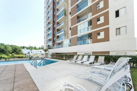 Apartamento mobiliado de 102 m² para locação no Centro de São Bernardo do Campo, com 3 dormitórios, 1 suíte, varanda gourmet com vista para o Paço Municipal, 2 vagas e lazer completo.