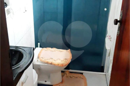 Casa versátil à venda: Casa com 2 Quartos, 3 Unidades Residenciais e Sala Comercial - Louveira