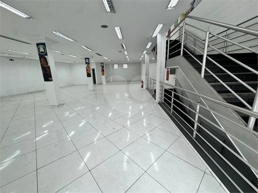 PRÉDIO COMERCIAL DE 944 M² PARA LOCAÇÃO | LOCALIZAÇÃO ESTRATÉGICA, GRANDE VISIBILIDADE E EXCELENTE POTENCIAL COMERCIAL
