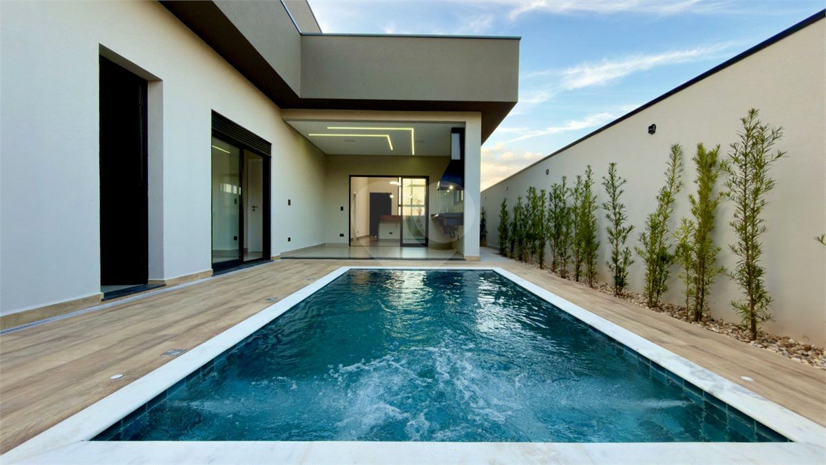 Casa térrea 3 dormitórios (3 suítes), espaço gourmet, piscina, 2 vagas garagem, condomínio fechado com ampla área lazer