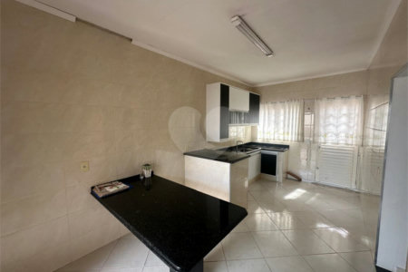 Casa a venda no Jardim Zavaglia