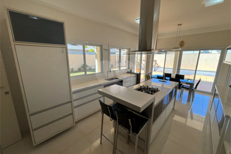 Casa á venda condomínio Damha I