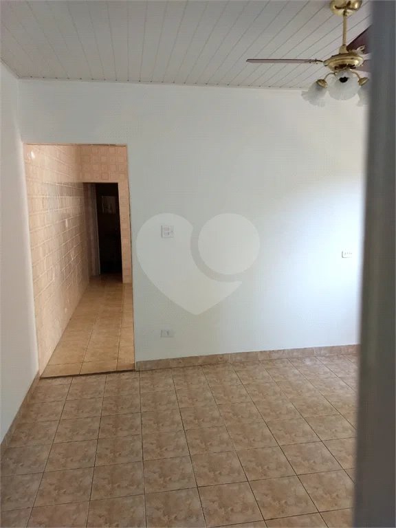 Três casas em terreno de 402m² , à venda no bairro Barcelona em São Caetano do Sul.