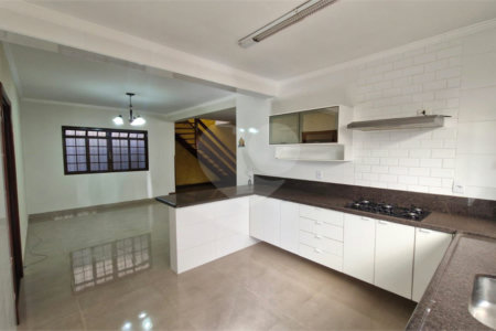 Casa/Sobrado a venda no Timburis em São Carlos