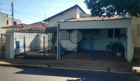 Casa à venda com 4 quartos no Centro, Araraquara, SP