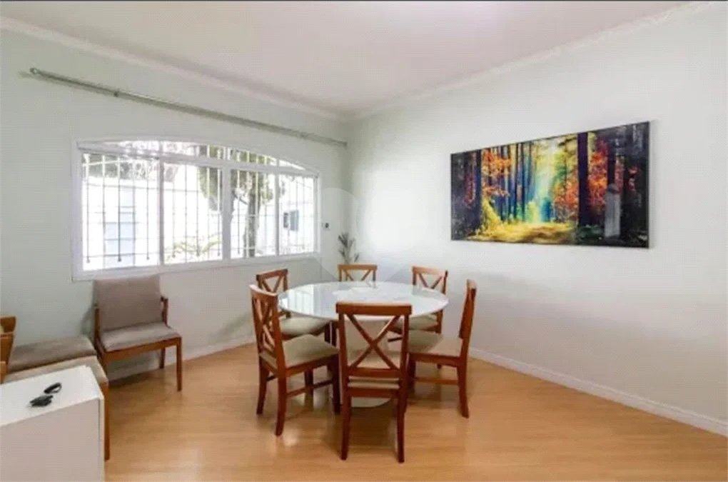 Sobrado à venda no Jardim Bom Clima, com 300 m² com 3 dormitórios piscina e churrasqueira