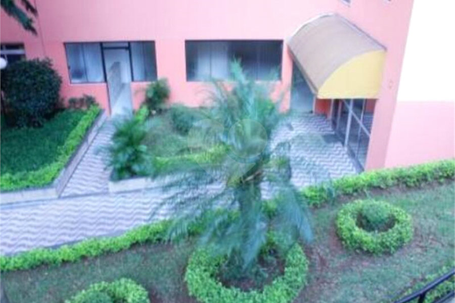 Apartamento 03 Dorm 02 Banheiros 01 Vaga na Saúde para Venda.