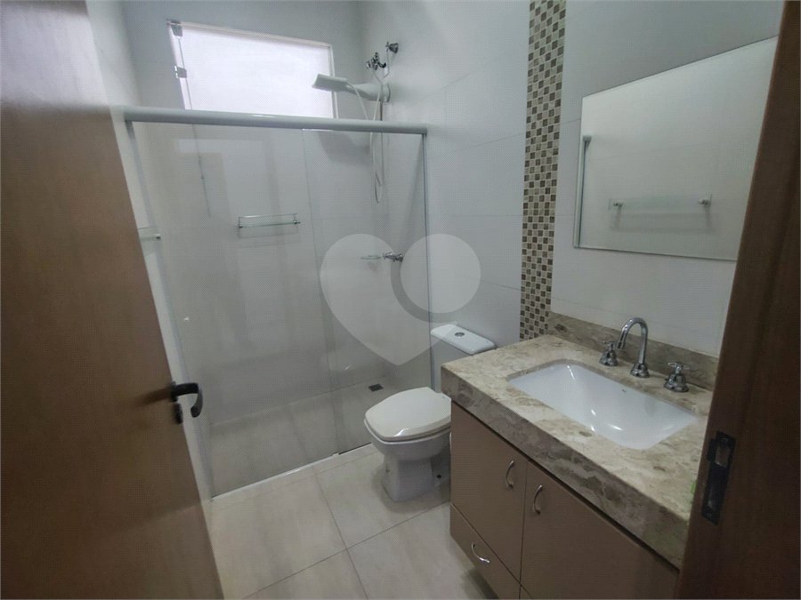 Casa à venda com 3 quartos, sendo 1 suíte,  no condomínio Bosque São Carlos, São Carlos - SP