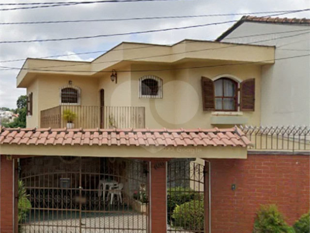 Sobrado à venda com 3 quartos, sendo 1 suíte,  em Tremembé, São Paulo, SP
