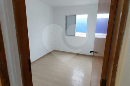 Apartamento à venda com 2 quartos e 1 vaga na Vila Nova Bonsucesso