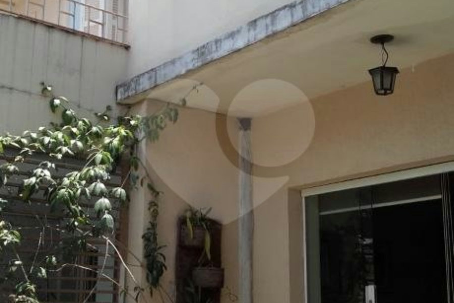 CASA 03 QUARTOS+01 ESCRITÓRIO+ DEPENDÊNCIA DE EMPREGADA COMPLETA - BAIRRO SANTANA!!!