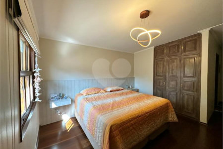 Sobrado com 5 dorm. sendo 2 suites