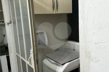 Apto à venda na V.Mariana/Aclimação - 110m2 - 3 Quartos/2 Banheiros - 800 m. metrô Paraíso.