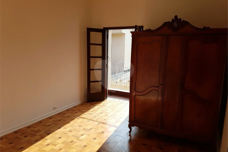 Sobrado à venda com 3 quartos, sendo 1 suíte, em Brooklin, São Paulo, SP