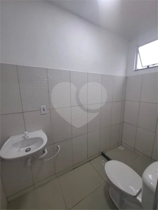 SOBRADO TIPO APARTAMENTO COM 1 QUARTO PARA LOCAÇÃO 153m² - SANTÍSSIMO