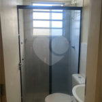 APARTAMENTO NO TÉRREO com Quintal.