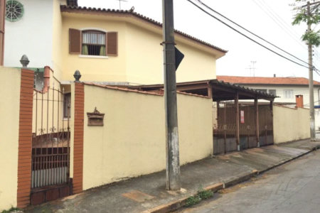 Casa à venda com 3 quartos, sendo 1 suíte, em Jardim Trussardi, São Paulo, SP