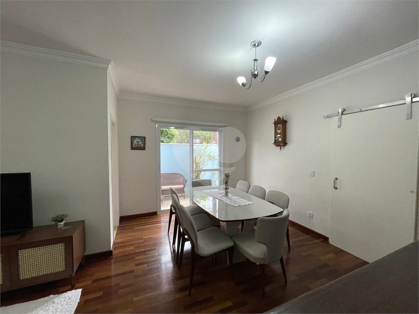 Casa à venda com 3 quartos, sendo 1 suíte,  em Picollo Villaggio, Louveira, SP