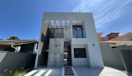 Casa à venda com 4 suítes em Costa do Sol, Bertioga, SP