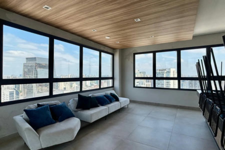 Studio novo e mobiliado para locação 26m² em Pinheiros – próximo ao metrô Faria Lima!