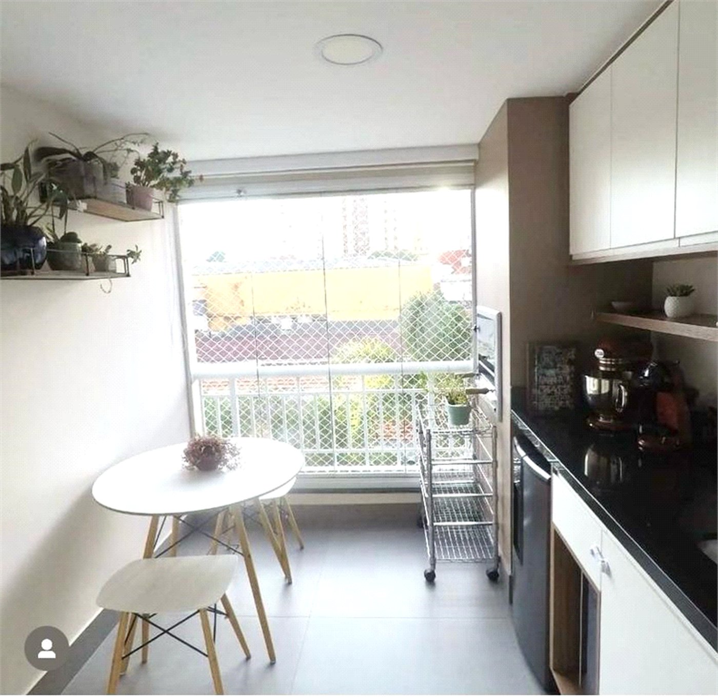 Apartamento à venda Vila Gumercindo - 2 dormitórios, 1 suíte, 1 vaga