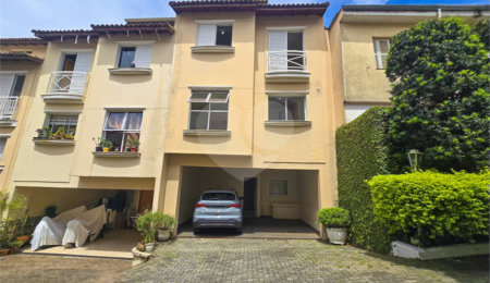 Casa à venda com 3 quartos, sendo 1 suíte,  no condomínio Da Chácara, São Paulo - SP