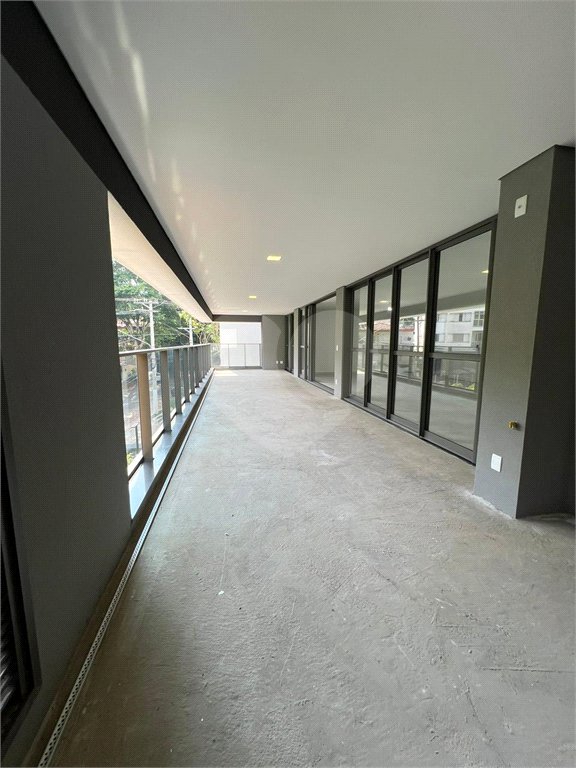 Apartamento 280M2, 4 suítes, 4 vagas em Perdizes