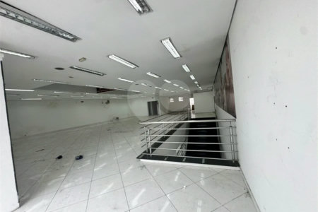 PRÉDIO COMERCIAL DE 944 M² PARA LOCAÇÃO | LOCALIZAÇÃO ESTRATÉGICA, GRANDE VISIBILIDADE E EXCELENTE POTENCIAL COMERCIAL