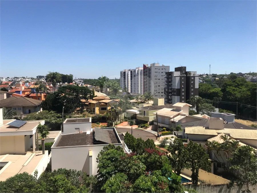 APARTAMENTO MOBILIADO EM FRENTE AO SHOPPING 02 DORMITÒRIOS