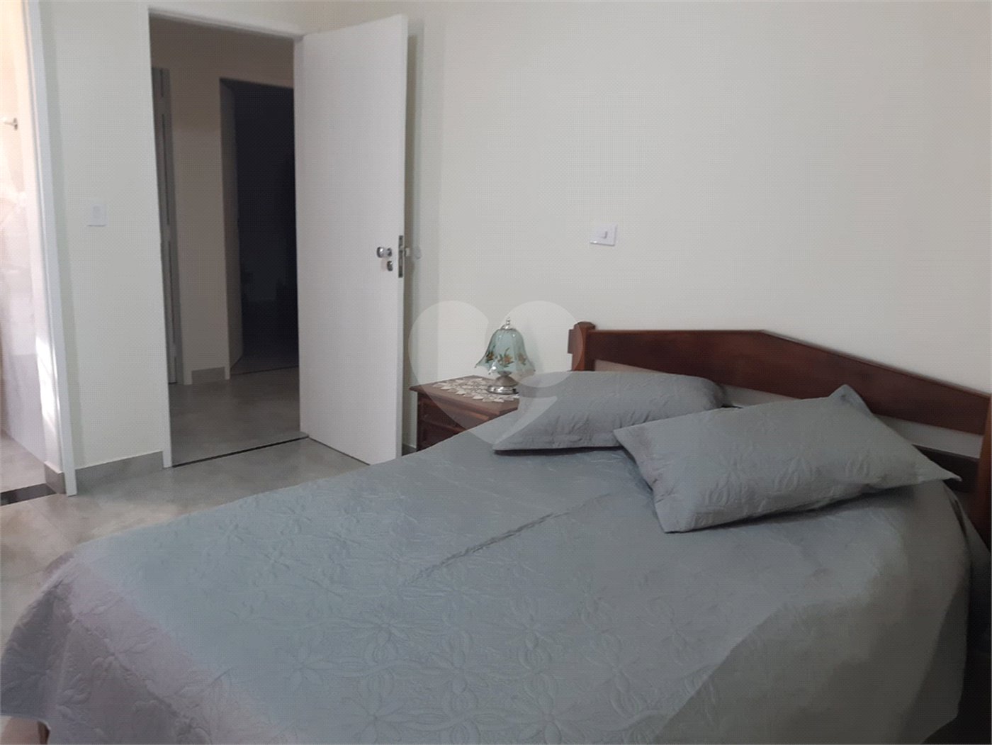 CASA A VENDA NO BAIRRO JARDIM ALVORADA COM 3 DORMITORIOS, 1 SUITE, 3 VAGAS, METRAGEM 250M², Sjc