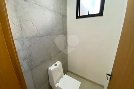 Casa térrea para venda no condomínio Residencial Quebec